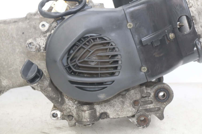 photo de ENGINE PEUGEOT DJANGO 4T 50 (2014 - 2019) - Additional view of the item