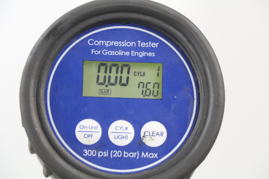 photo de ENGINE YAMAHA DTR DT-R 125 (1989 - 2004) - Detailed visual inspection