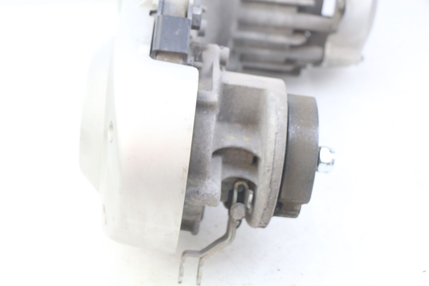 photo de ENGINE PEUGEOT E-VIVACITY 1 (2012 - 2018) - Surface and material condition