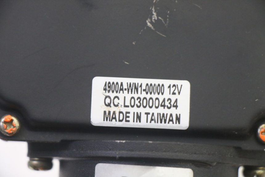 photo de WINDSCREEN WIPER MOTOR ADIVA AD3 300 (2014 - 2020) - Component detail