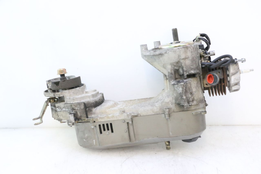 photo de ENGINE KEEWAY F-ACT NAKED 50 (2009 - 2014) - Fixing points details