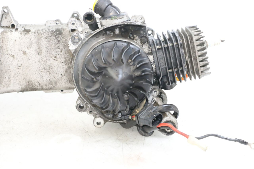 photo de ENGINE PIAGGIO FLY 2T 50 (2004 - 2017) - Fixing points details