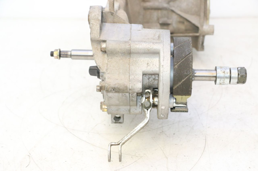 photo de ENGINE VASTRO GP 2T 50 (2013 - 2017) - Alternative angle