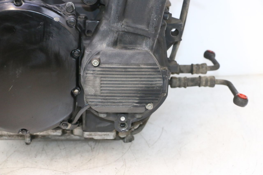 photo de ENGINE KAWASAKI GPX F ZX750F 750 (1986 - 1990) - Detailed visual inspection