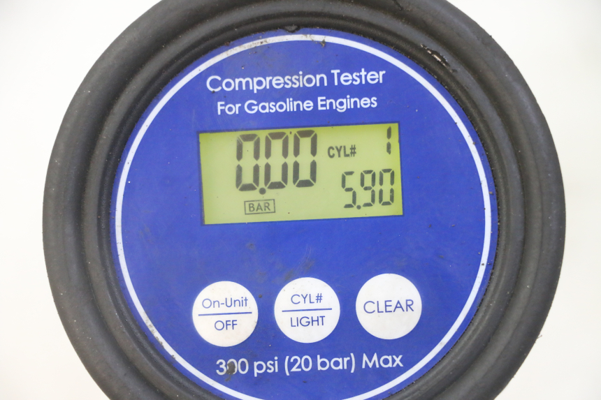 photo de ENGINE PEUGEOT JET FORCE CARBU 50 (2003 - 2016) - Surface and material condition