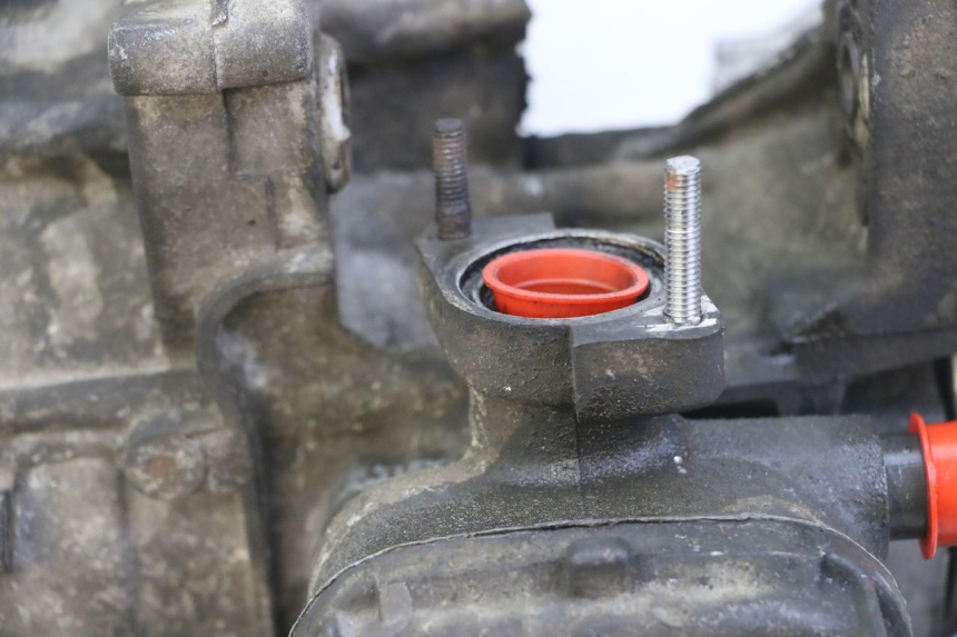 photo de ENGINE PEUGEOT JET FORCE CARBU 50 (2003 - 2016) - Fixing points details