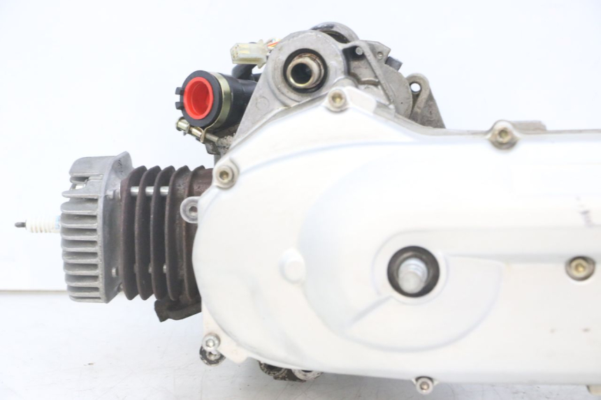 photo de ENGINE YAMAHA JOG R 50 (2004 - 2014) - Distinctive features