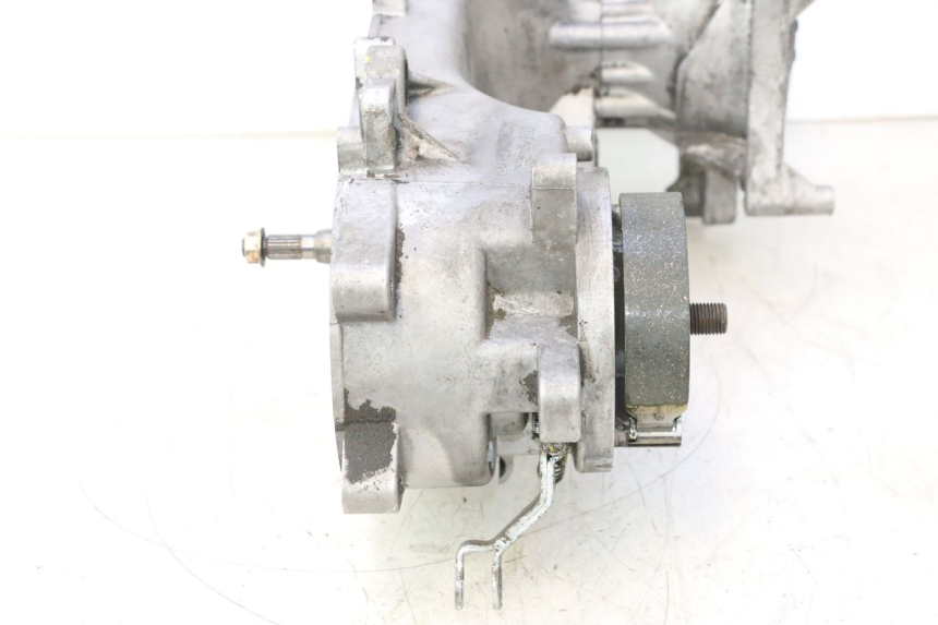 photo de ENGINE PEUGEOT KISBEE 2T 50 (2010 - 2017) - Alternative angle