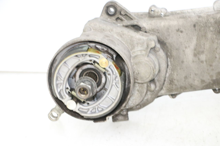 photo de ENGINE PEUGEOT KISBEE 4T 50 (2018 - 2022) - Focus on structure