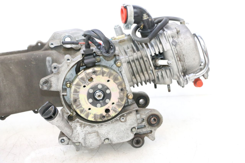 photo de ENGINE PEUGEOT KISBEE 4T 50 (2010 - 2017) - Fixing points details
