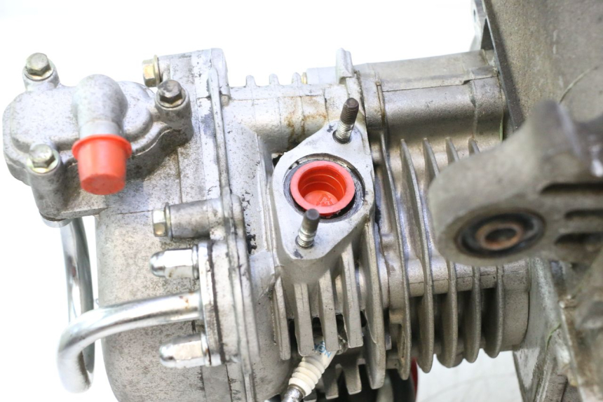 photo de ENGINE PEUGEOT KISBEE 4T 50 (2010 - 2017) - Fixing points details