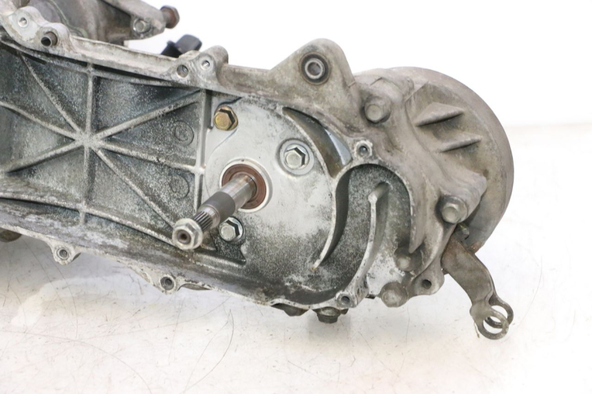 photo de ENGINE PEUGEOT KISBEE 4T 50 (2018 - 2022) - Focus on structure