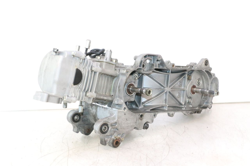 photo de ENGINE PEUGEOT KISBEE 4T 50 (2018 - 2022) - Additional view of the item