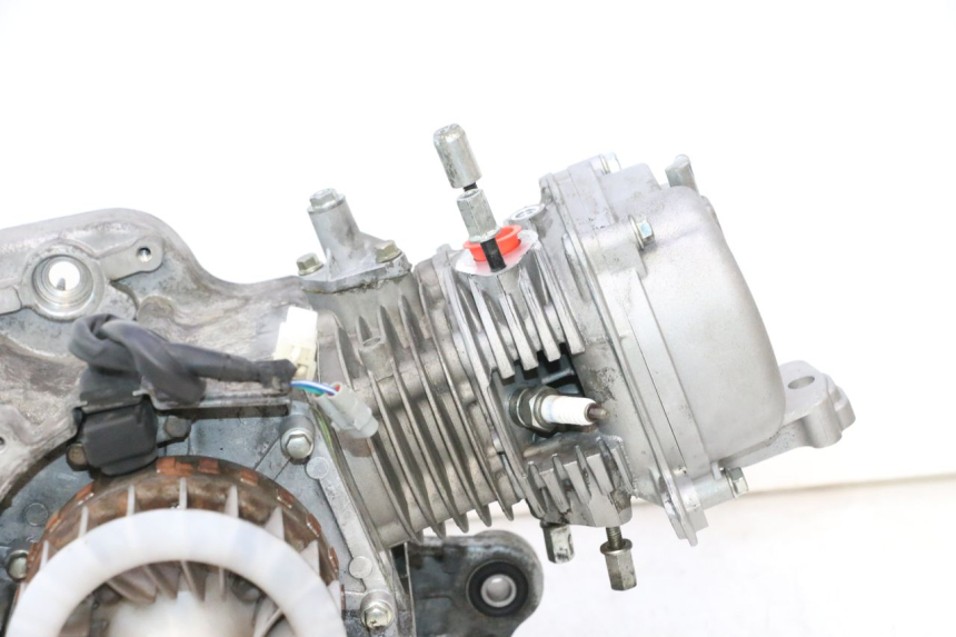 photo de ENGINE PEUGEOT KISBEE 4T 50 (2018 - 2022) - Fixing points details