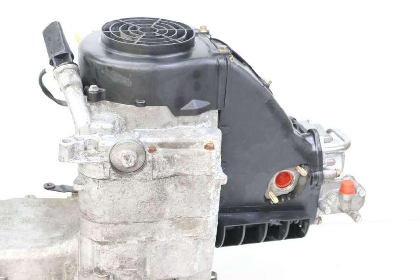 photo de ENGINE KYMCO PEOPLE S 125 (2000 - 2008) - Alternative perspective