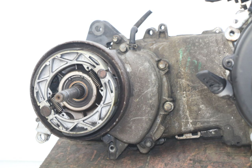 photo de ENGINE PIAGGIO LIBERTY IGET S 125 (2016 - 2020) - Surface and material condition