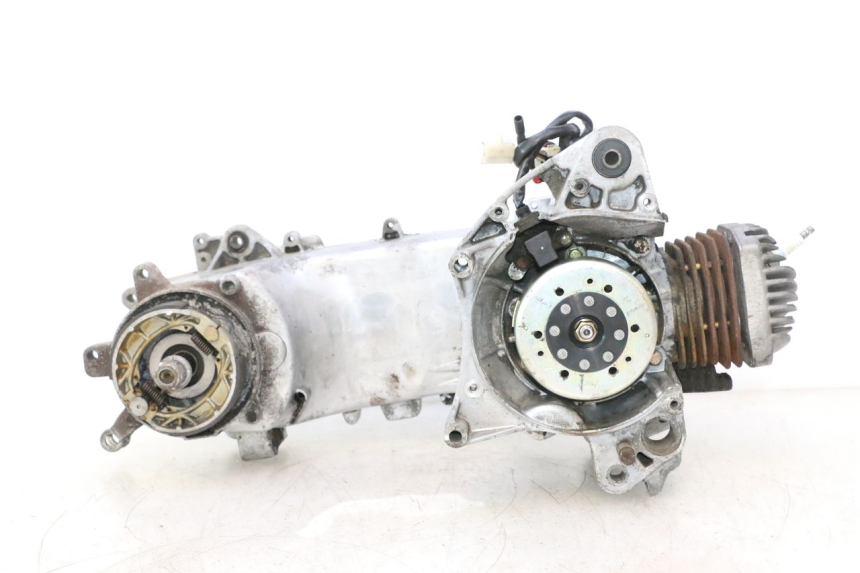 photo de ENGINE PEUGEOT LUDIX PRO 2T 50 (2010 - 2017) - Fixing points details