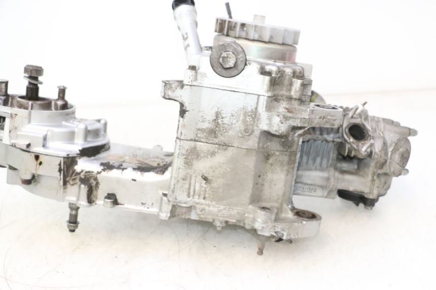 photo de ENGINE SYM MIO 50 (2005 - 2010) - Alternative perspective