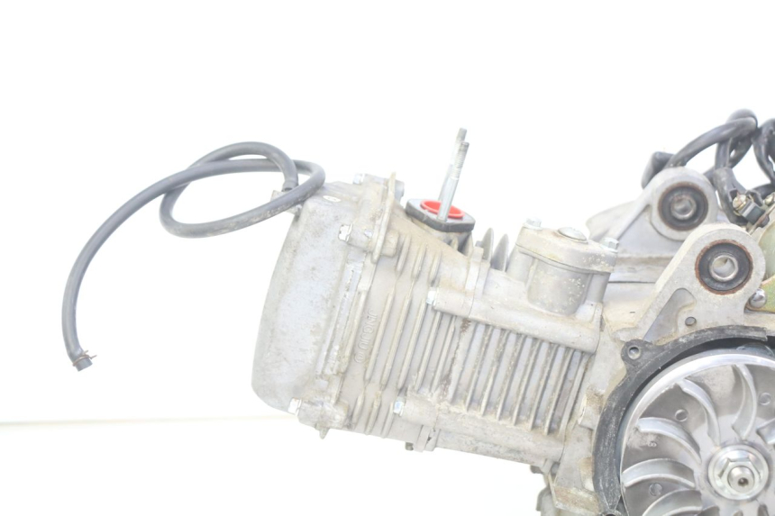 photo de ENGINE ZHONGYU MOVIDAS ZY125T-2 125 (2004 - 2014) - Surface and material condition