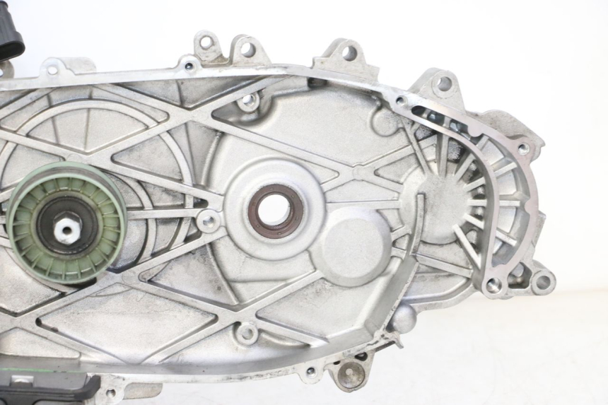 photo de ENGINE PIAGGIO MP3 HPE 310 (2024 - 2025) - Alternative angle