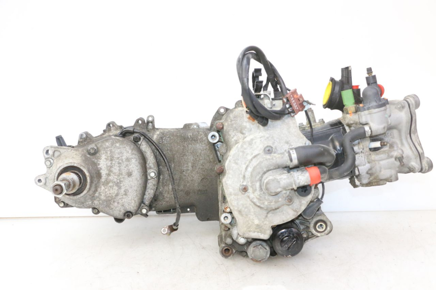photo de ENGINE PIAGGIO MP3 RL 250 (2006 - 2010) - Distinctive features