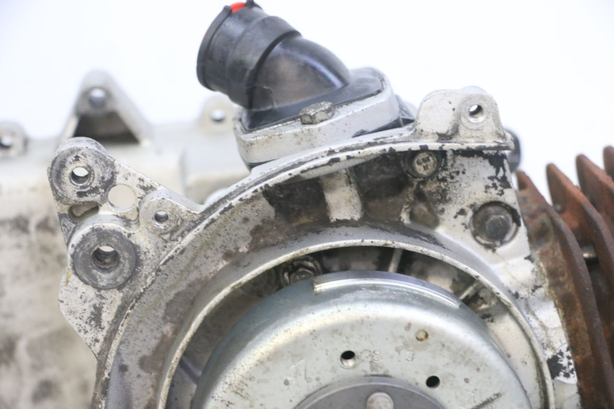 photo de ENGINE PIAGGIO NEW TYPHOON 50 (2018 - 2021) - Detailed visual inspection