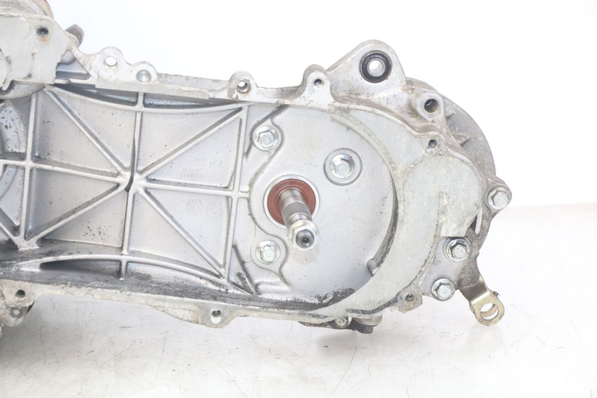 photo de ENGINE JM MOTORS OLDIES RS 4T 50 (2021 - 2024) - Detailed visual inspection