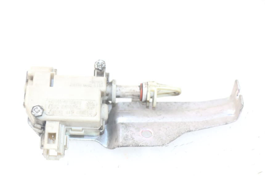 photo de TRUNK OPENING MOTOR PIAGGIO LIBERTY IGET 4T 50 (2015 - 2020) - Main view