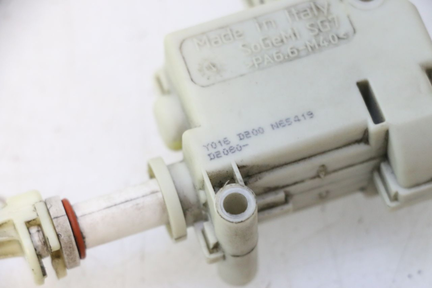 photo de TRUNK OPENING MOTOR PIAGGIO LIBERTY IGET 4T 50 (2015 - 2020) - Component detail