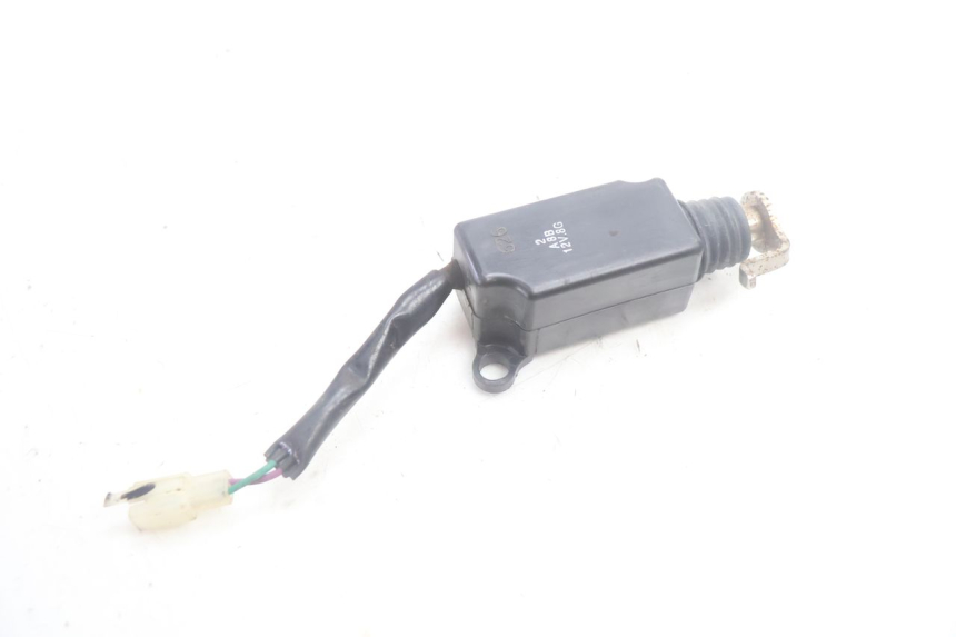 photo de SEAT LOCK ENGINE SYM MIO 50 (2005 - 2010) - Alternative perspective