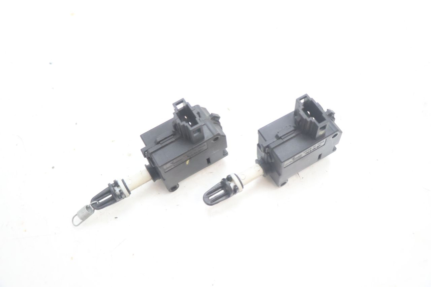 photo de SEAT LOCK ENGINE PIAGGIO MP3 HPE 530 (2022 - 2026) - Component detail
