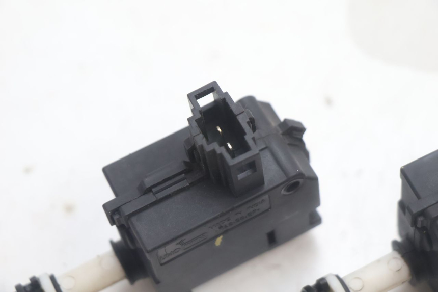 photo de SEAT LOCK ENGINE PIAGGIO MP3 HPE 530 (2022 - 2026) - Zoom on usage condition