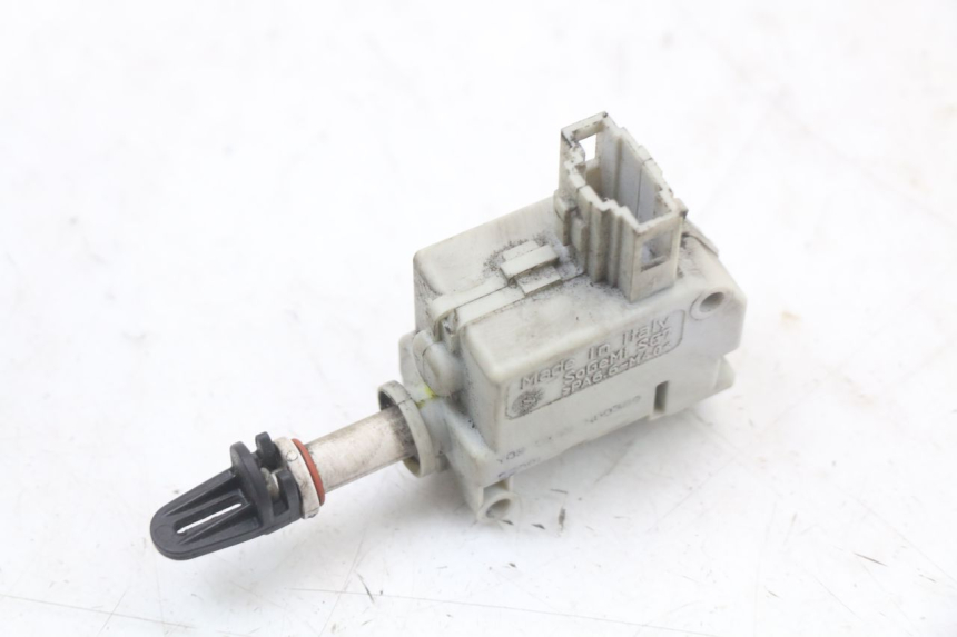 photo de TRUNK OPENING MOTOR PIAGGIO MP3 LT 400 (2007 - 2012) - Component detail