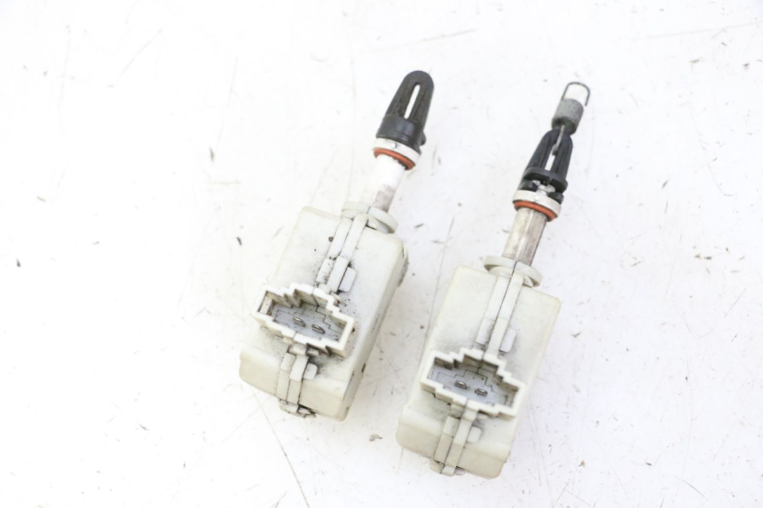 photo de SEAT LOCK ENGINE PIAGGIO MP3 500 (2011 - 2015) - Alternative perspective