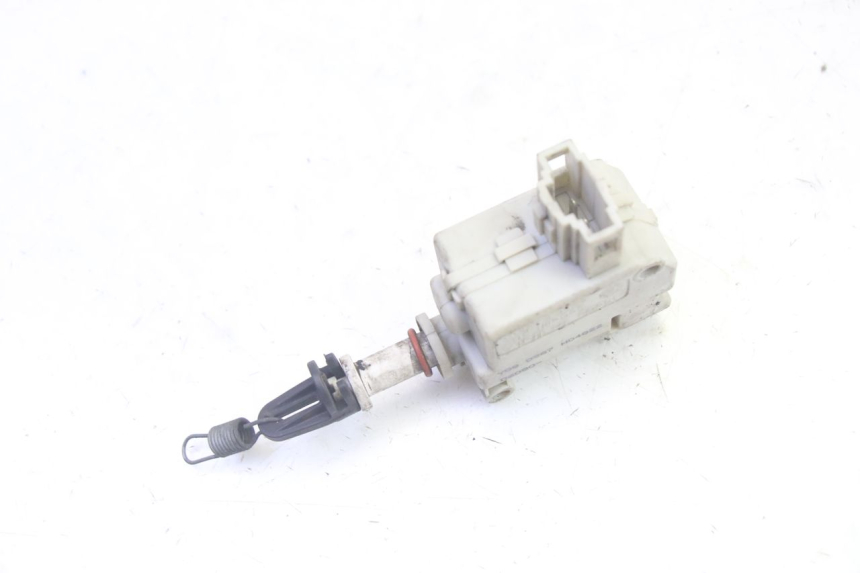 photo de SEAT LOCK ENGINE PIAGGIO MP3 RL 250 (2006 - 2010) - Component detail