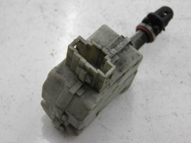 photo de SEAT LOCK ENGINE PIAGGIO MP3 RL 125 (2006 - 2014) - Zoom on usage condition