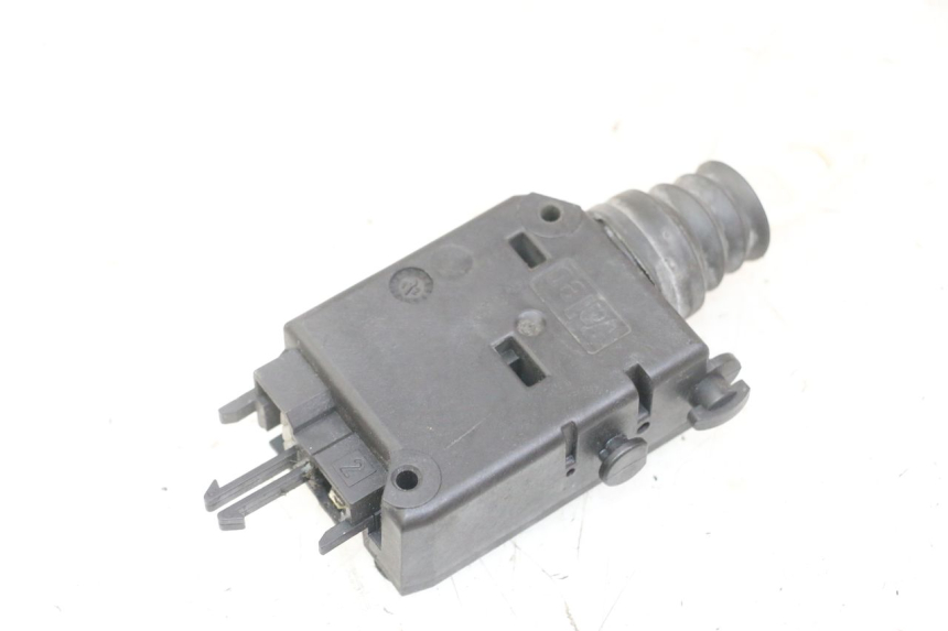 photo de SEAT LOCK ENGINE PEUGEOT SATELIS 125 (2013 - 2018) - Technical close-up