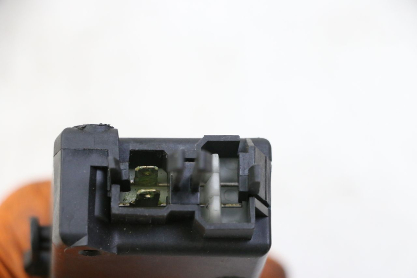 photo de TRUNK OPENING MOTOR PEUGEOT SATELIS 125 (2006 - 2009) - Component detail