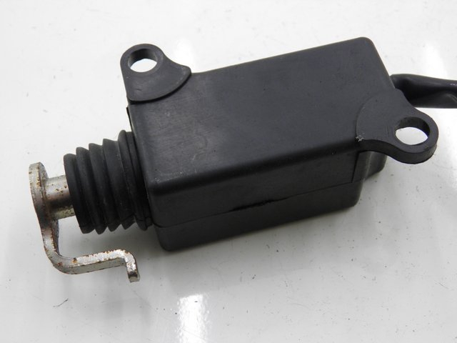 photo de SEAT LOCK ENGINE SYM MIO 50 (2005 - 2010) - Component detail