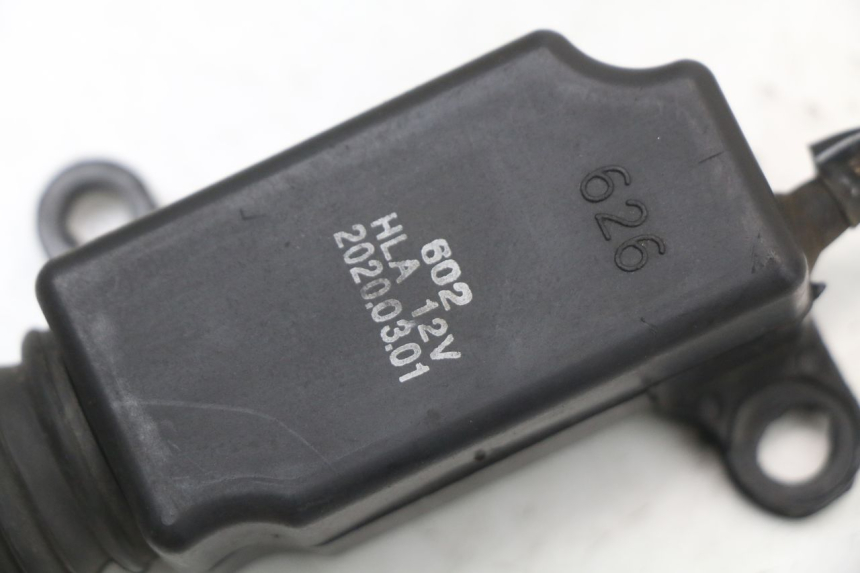 photo de TRUNK OPENING MOTOR PEUGEOT TWEET 125 (2018 - 2021) - Component detail