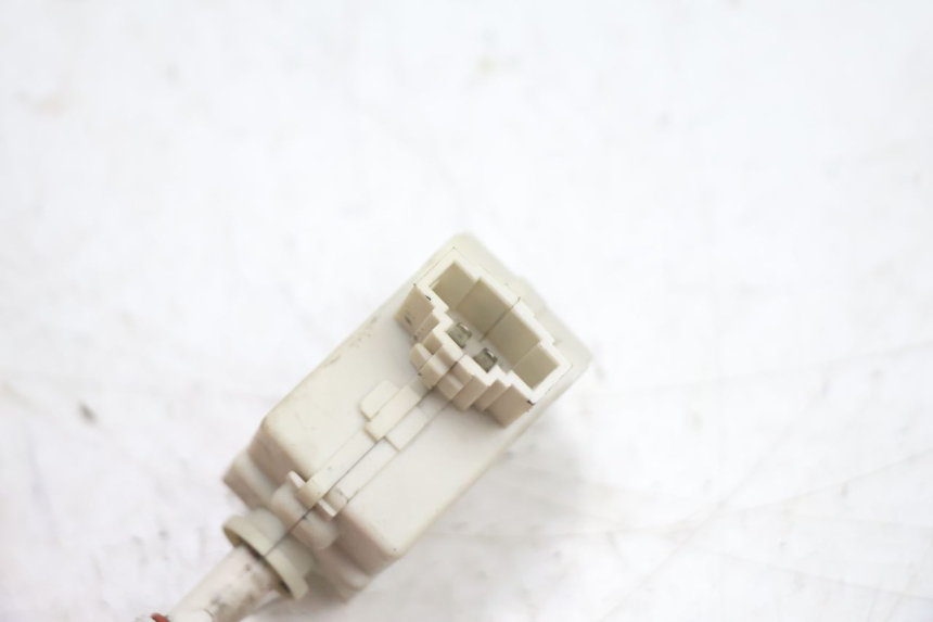 photo de SEAT LOCK ENGINE PIAGGIO X8 STREET 125 (2006 - 2007) - Zoom on usage condition