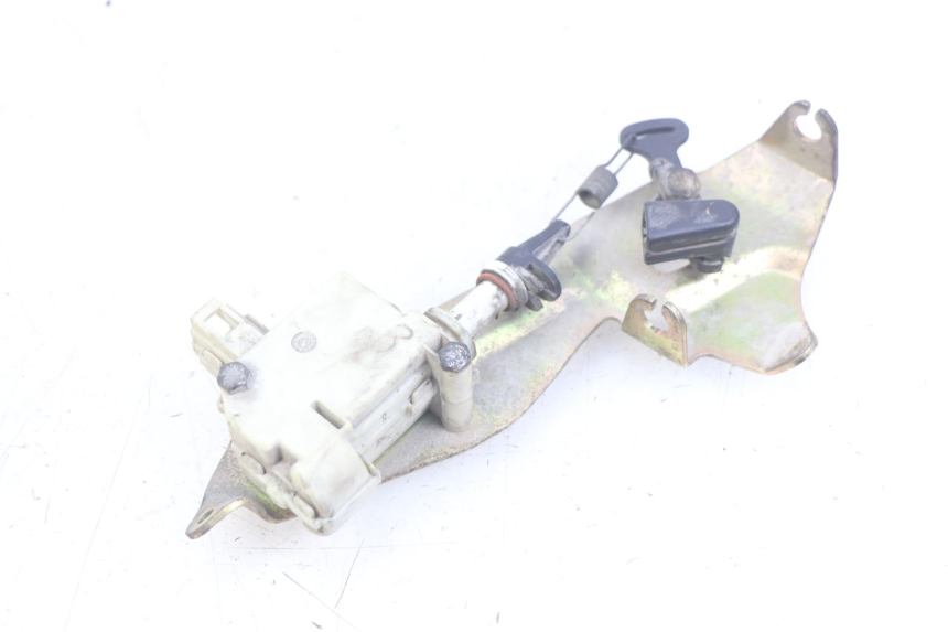 photo de TRUNK OPENING MOTOR PIAGGIO X9 EVOLUTION 125 (2003 - 2007) - Main view