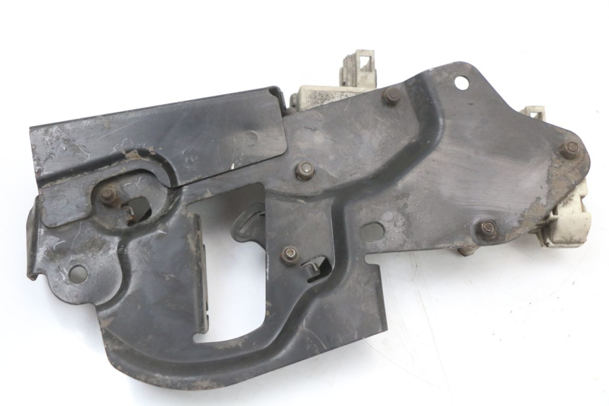 photo de SEAT LOCK ENGINE PIAGGIO XEVO - X EVO 125 (2007 - 2017) - Zoom on usage condition