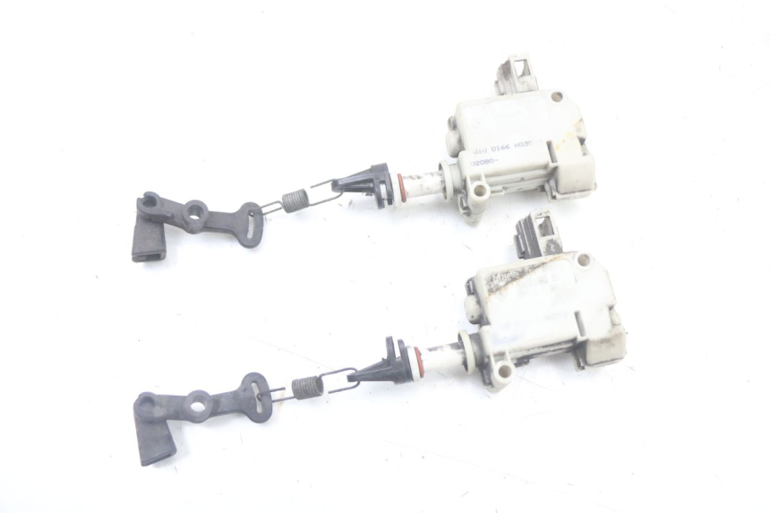 photo de SEAT LOCK ENGINE PIAGGIO XEVO - X EVO 125 (2007 - 2017) - Main view