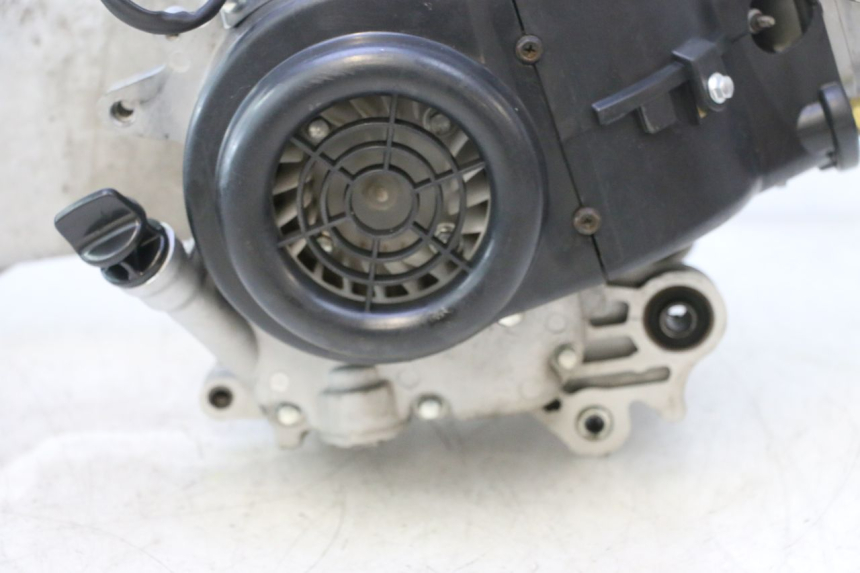 photo de ENGINE JM MOTORS R-MAX TECH 50 (2024 - 2026) - High-resolution close-up
