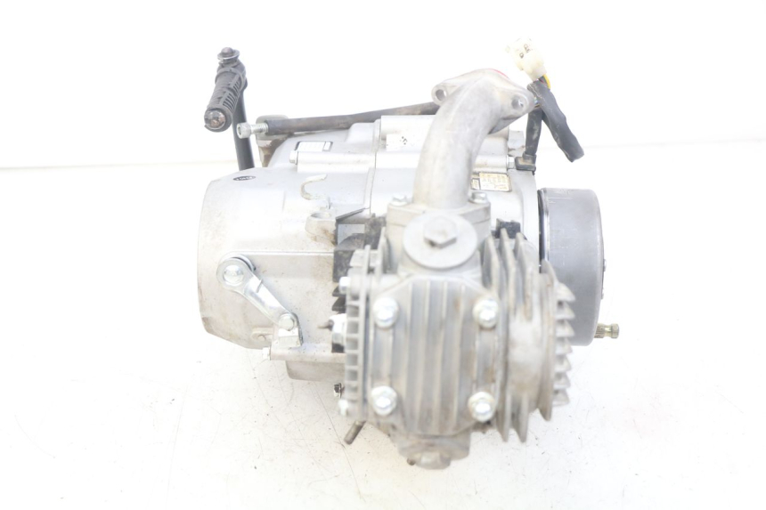 photo de ENGINE APOLLO RFZ 125 - Surface and material condition