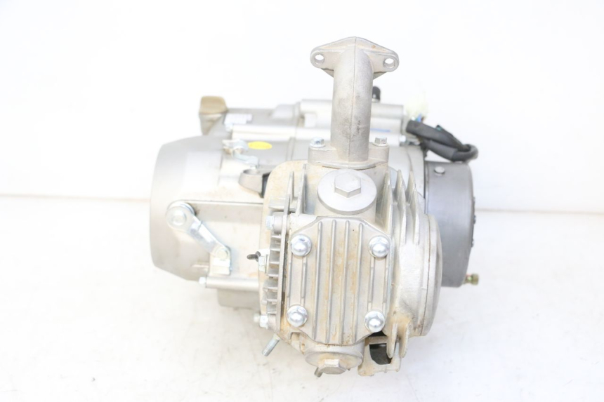 photo de ENGINE APOLLO RFZ 125 - Fixing points details