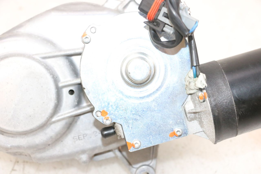 photo de ROLL LOCK ENGINE PIAGGIO MP3 HPE 300 (2019 - 2026) - Markings and original references