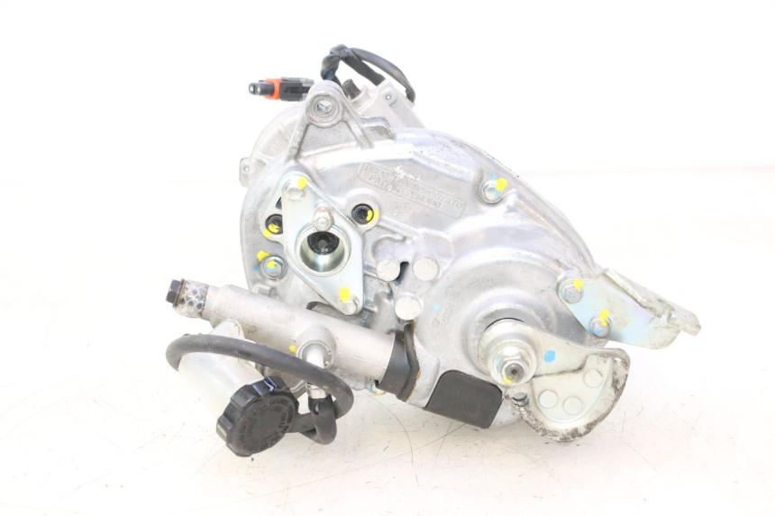 photo de ROLL LOCK ENGINE PIAGGIO MP3 HPE 530 (2022 - 2026) - Main view