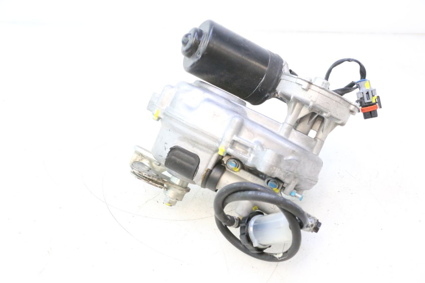 photo de ROLL LOCK ENGINE PIAGGIO MP3 HPE 530 (2022 - 2026) - Fixing points details